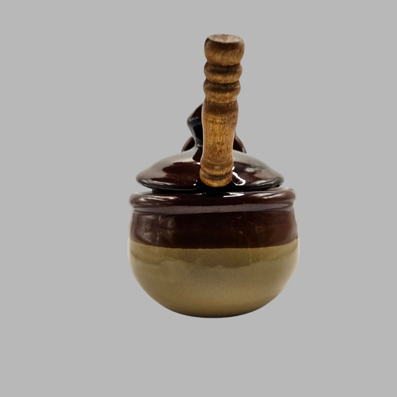 Vintage USA Pottery Double Brown Drip Glaze Condiment Set with Wooden Spoons - Picture 4 of 6